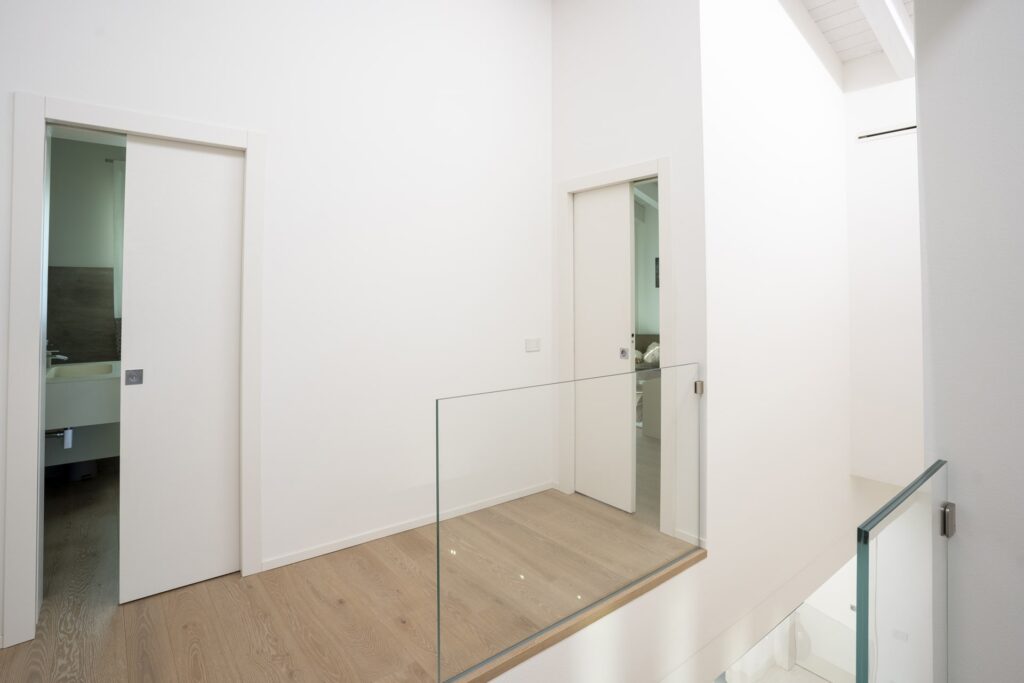 porte filo muro eclisse